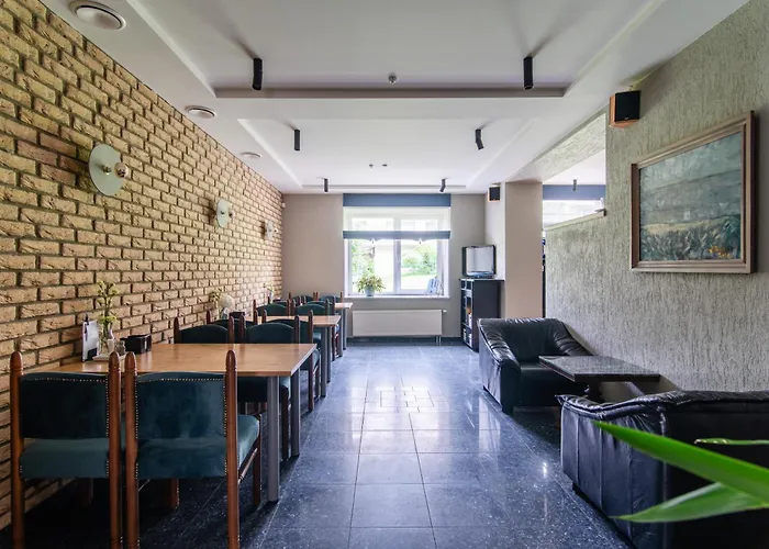 Amicus Hotel